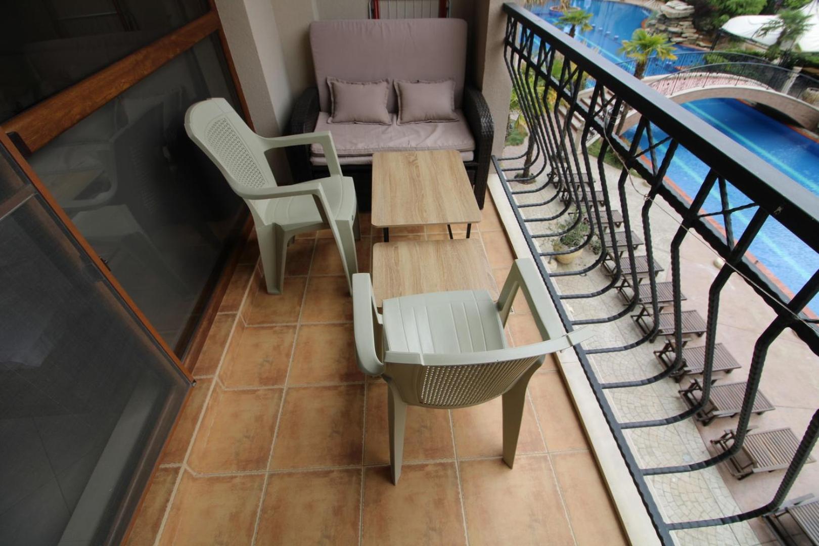 Menada Apartments In Cascadas Sunny Beach Room photo