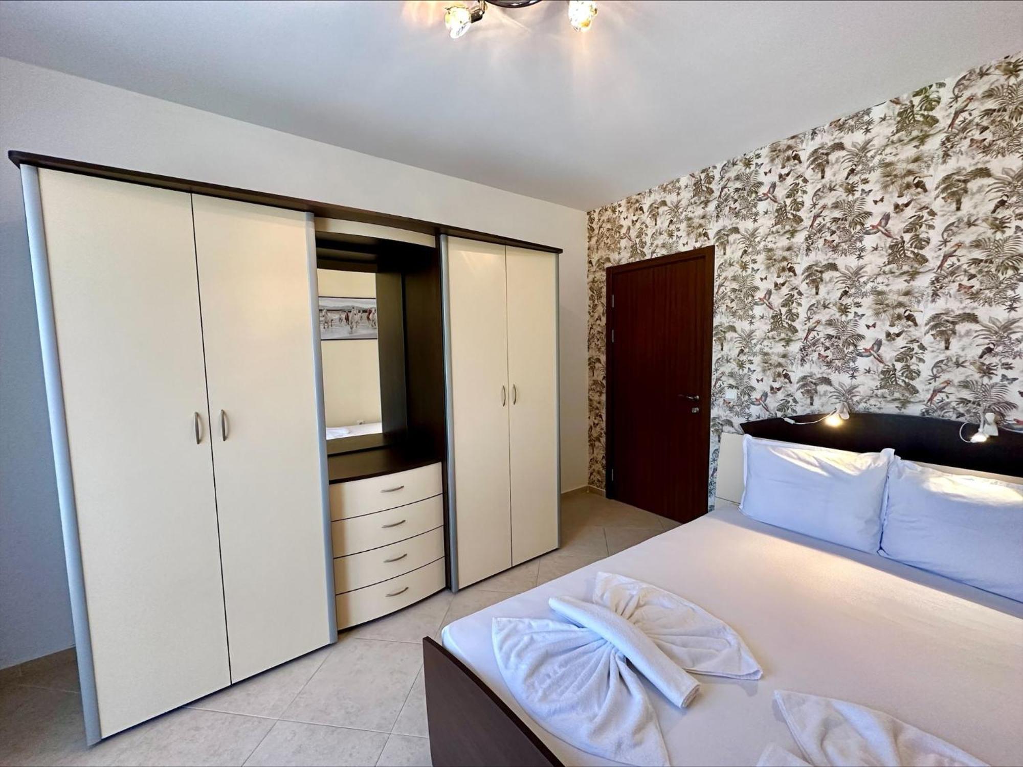 Menada Apartments In Cascadas Sunny Beach Room photo